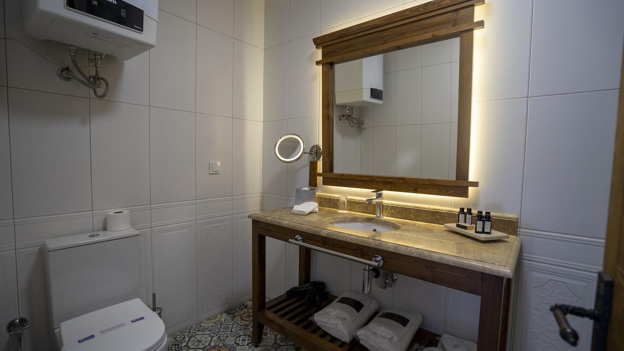 Villa Pietra Butik Otel ไอวาลิค ภายนอก รูปภาพ
