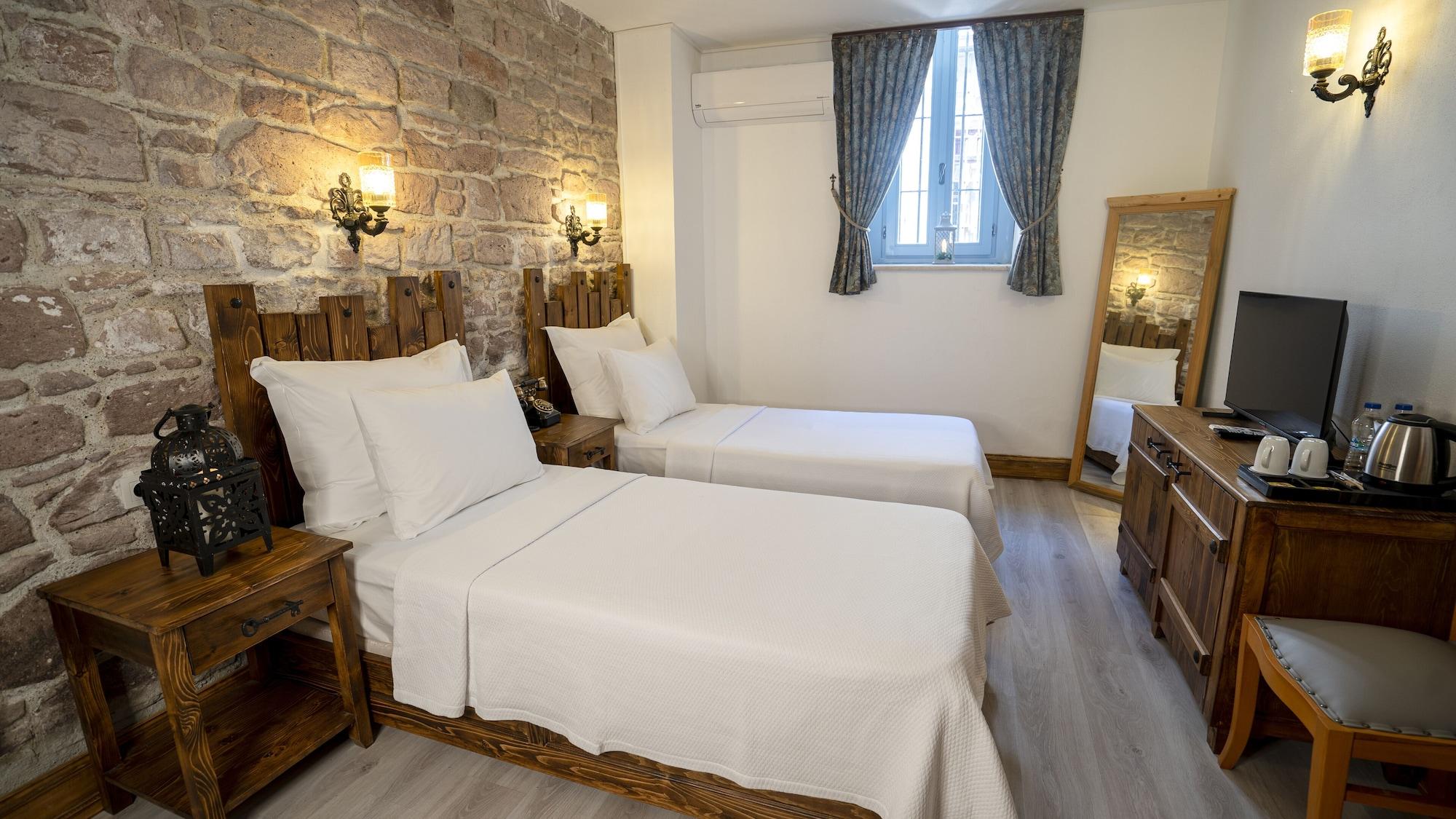 Villa Pietra Butik Otel ไอวาลิค ภายนอก รูปภาพ