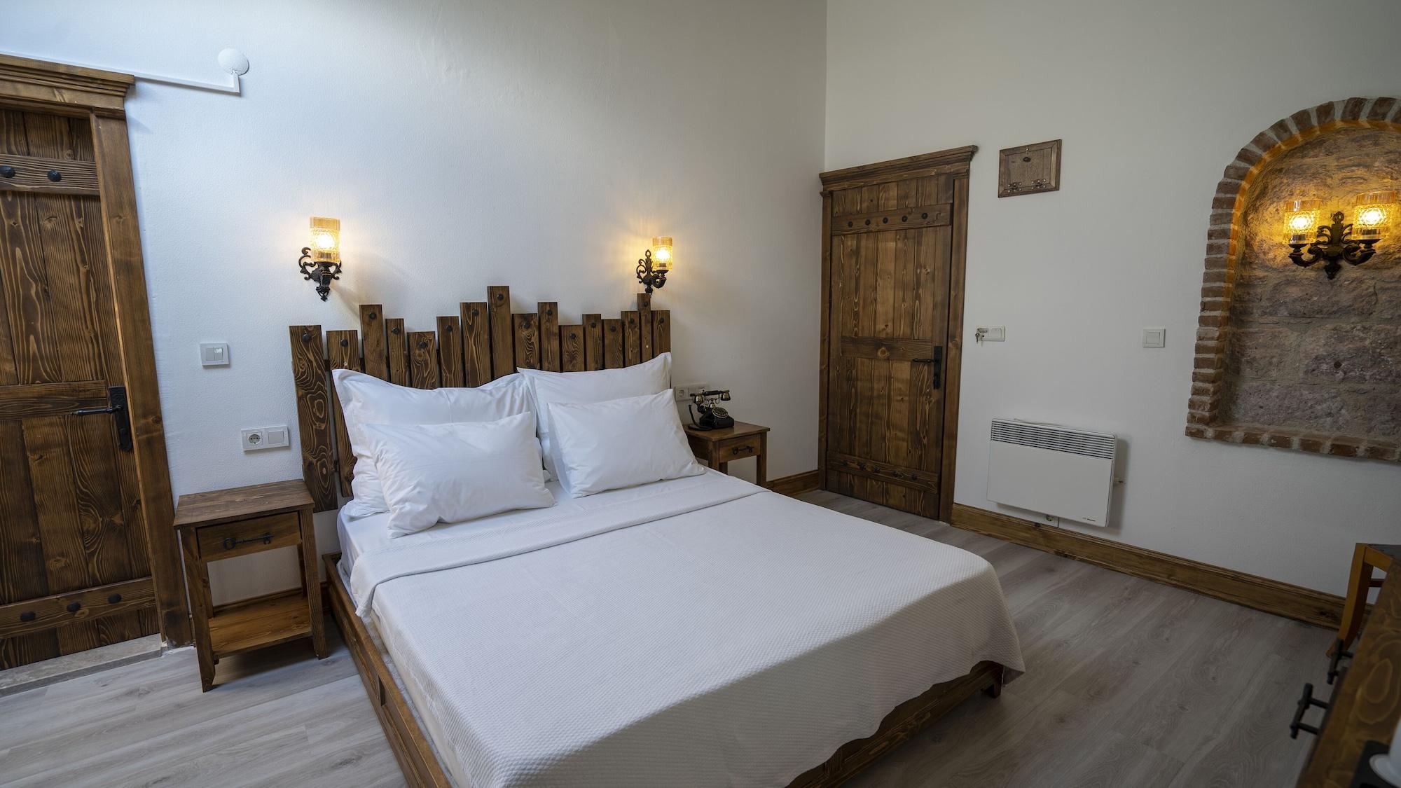 Villa Pietra Butik Otel ไอวาลิค ภายนอก รูปภาพ